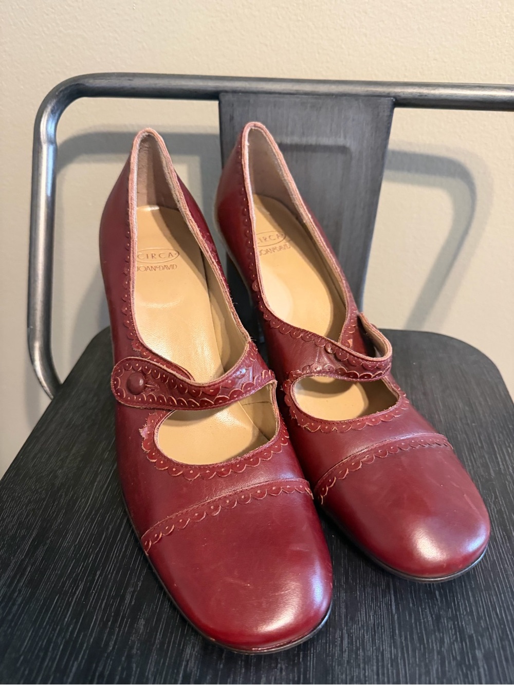 Circa Joan & David Burgundy Leather Mary Jane Pumps 9.5